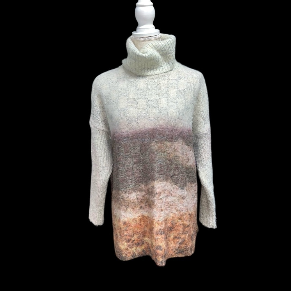 🌻Anthropologie OLIVER by Escio Bohemian Watercolor Turtleneck Sweater Size M - Picture 3 of 10